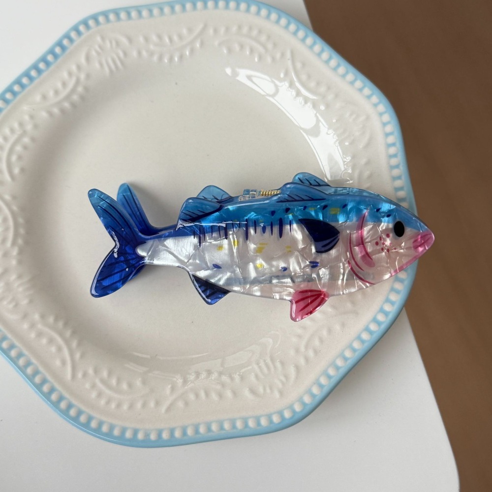 Lifestyle Of Korean - Hairpin Ocean Animal Hair Claw Tuna